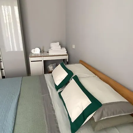 Domus Miliscola Guest house